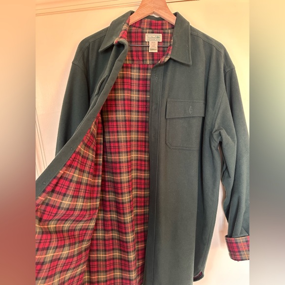 Vintage LL bean lined fleece shirt - Picture 3 of 6